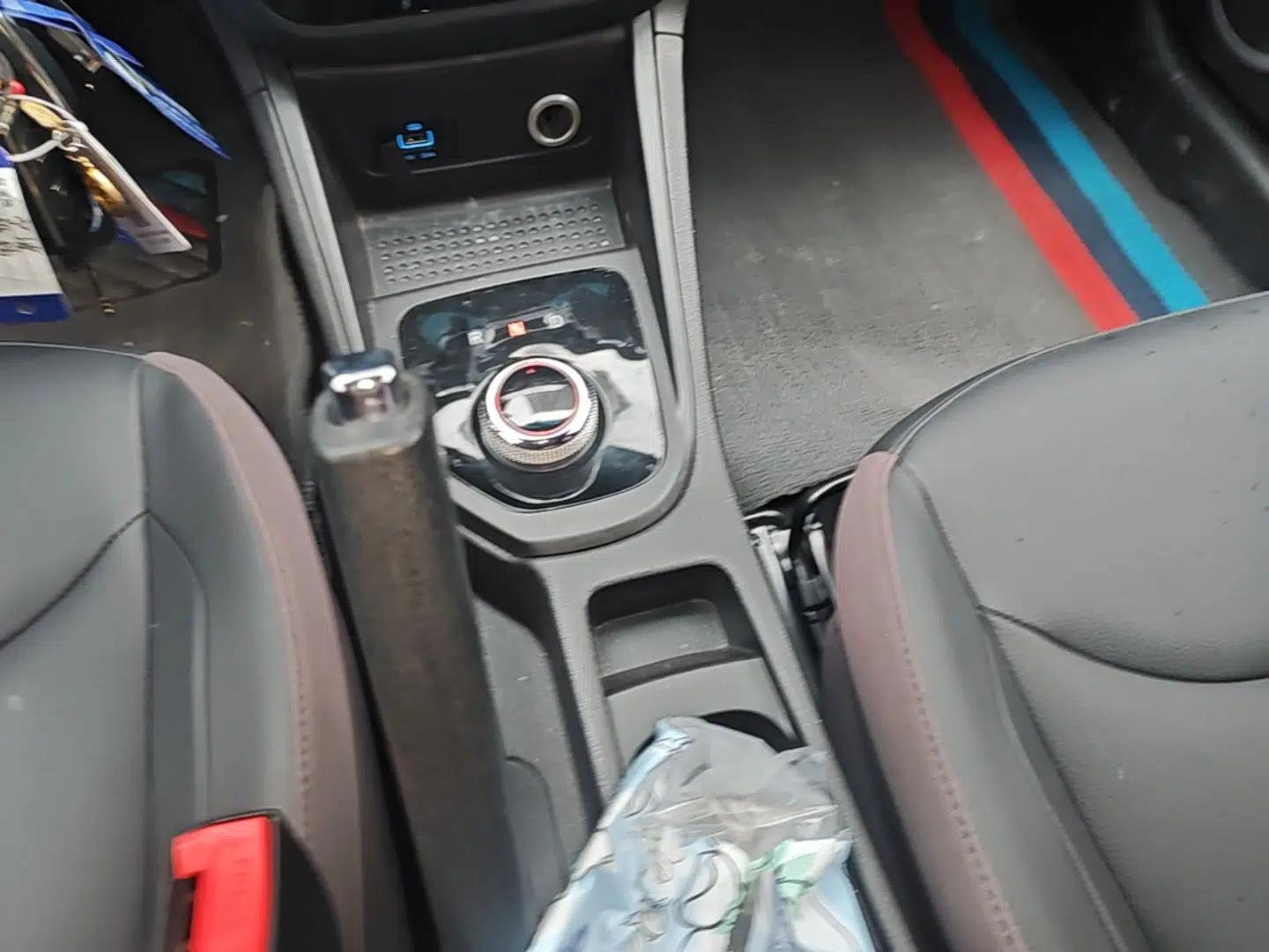 JAC Group iEVA50 2021 Battery-Swap Comfort Version — миниатюра 17