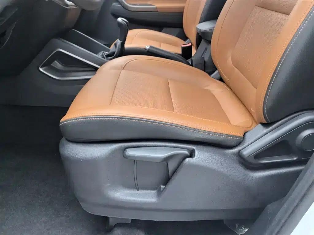 Changan Oushang CX70 2016 1.6L Manual Deluxe Edition — миниатюра 20