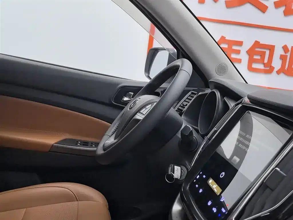 Changan Oushang CX70 2016 1.6L Manual Deluxe Edition — миниатюра 22