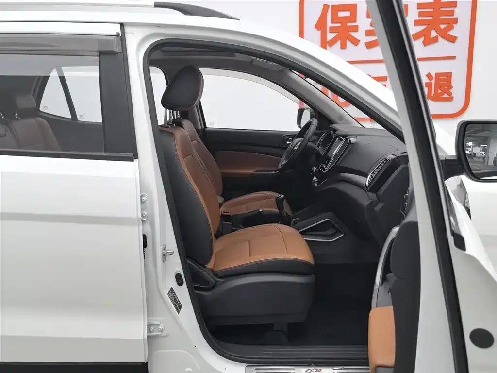 Changan Oushang CX70 2016 1.6L Manual Deluxe Edition — миниатюра 23