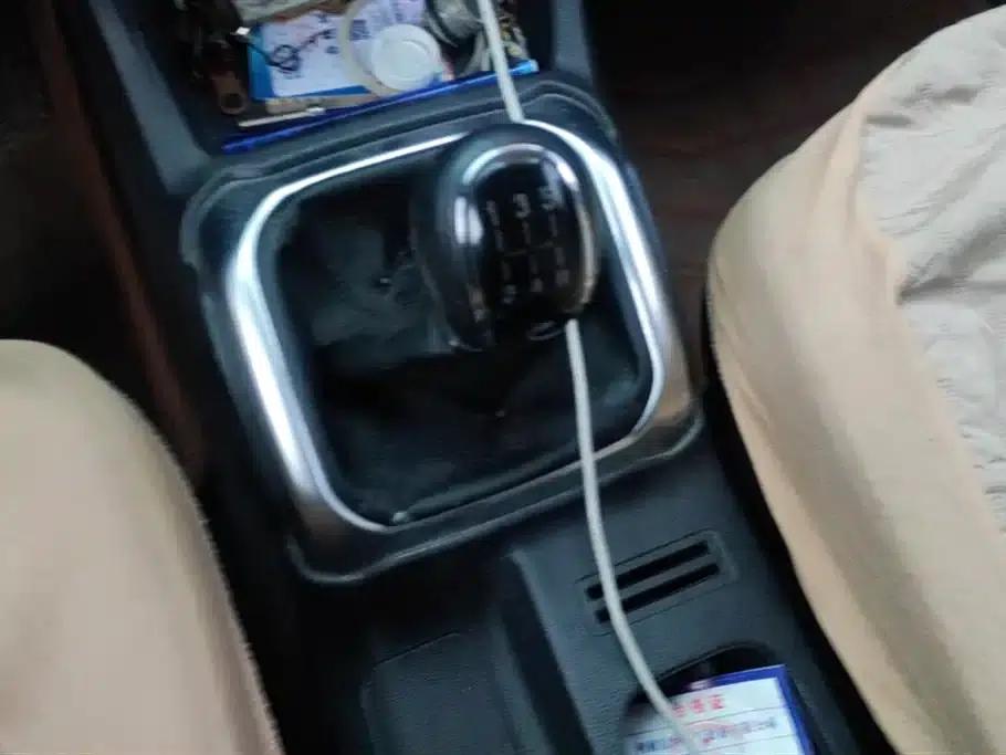 Changan Oushang X70A 2018 Model 1.5L Manual Standard Edition — миниатюра 16