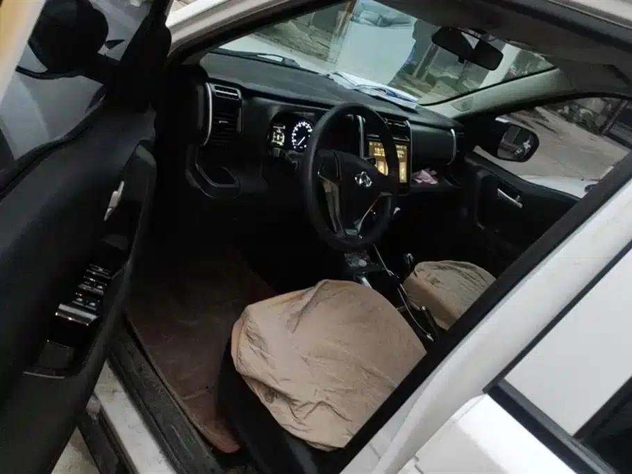 Changan Oushang X70A 2018 Model 1.5L Manual Standard Edition — миниатюра 9