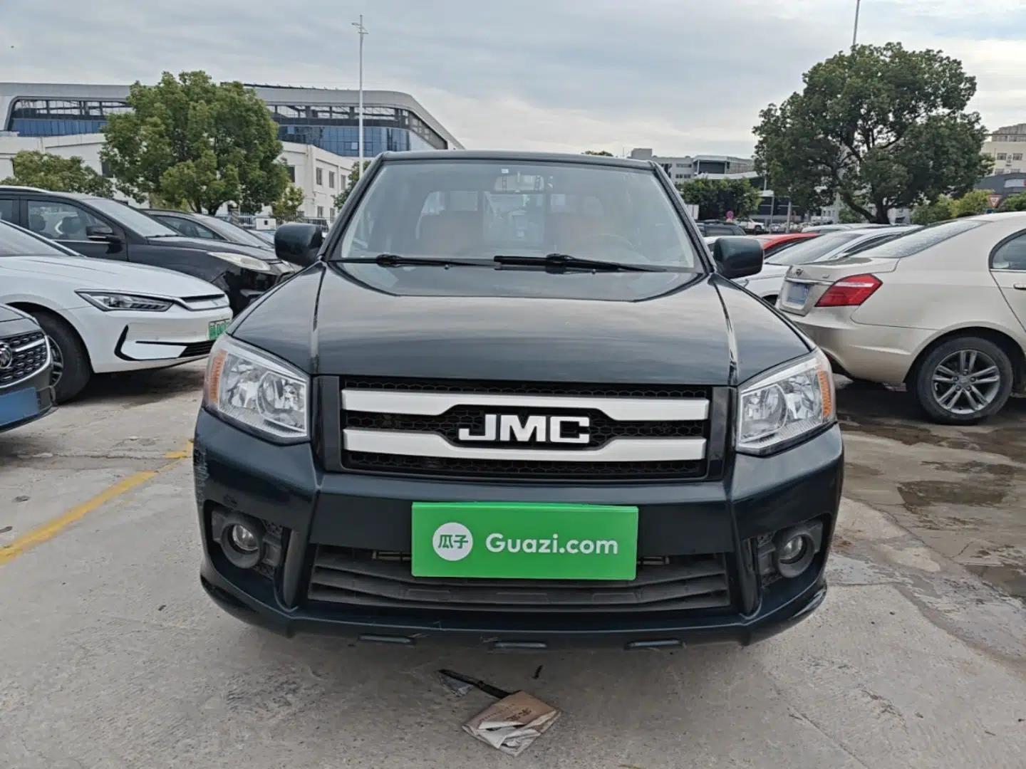 JMC Baodian 2018 2.9T New Value-Packed Two-Wheel-Drive Diesel Comfort Version with Extended Cargo Bed – JX4D30B5L — миниатюра 2
