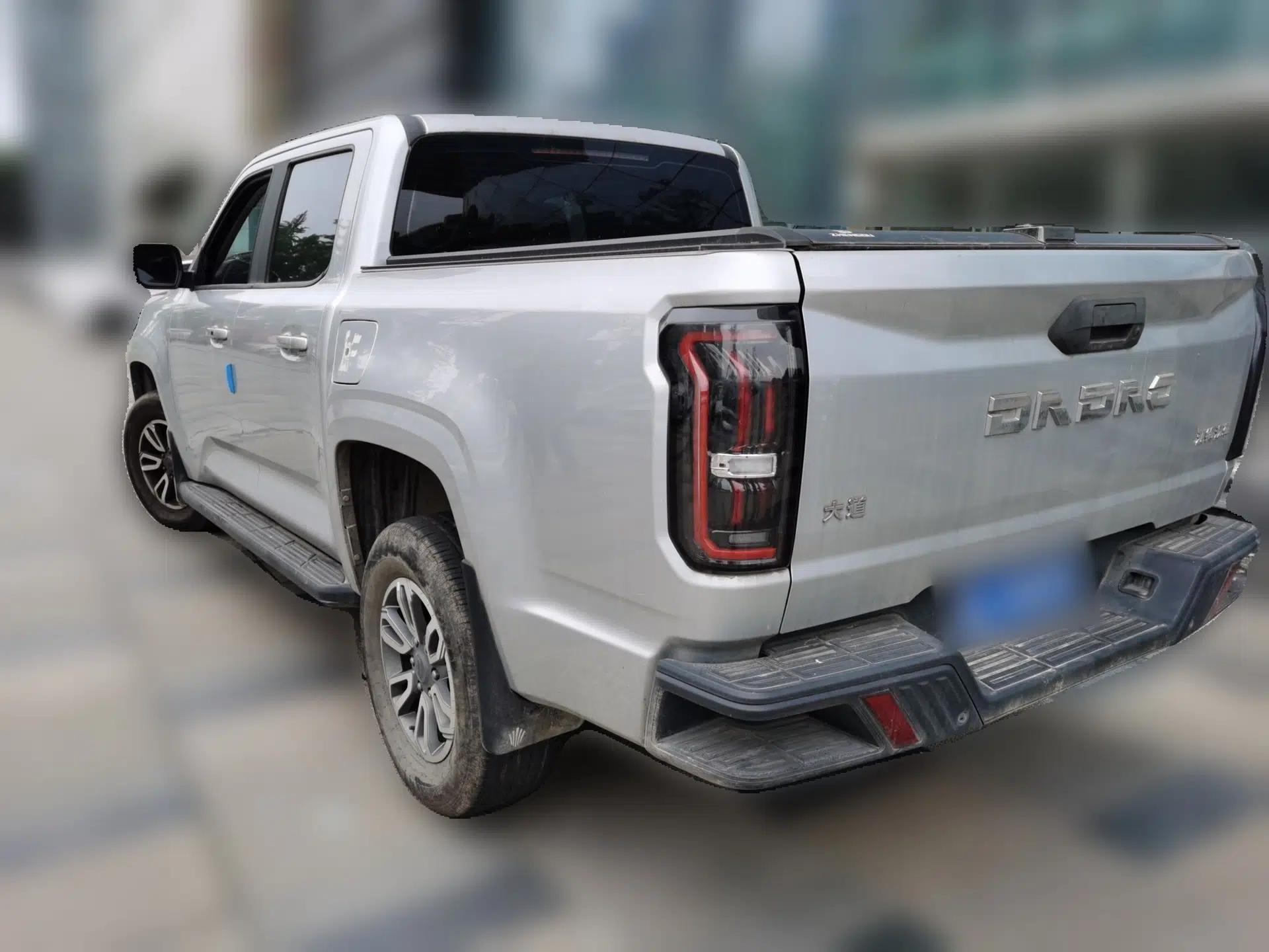 JMC DaDao 2023 Chasing Light 2.3T Gasoline Automatic 4x4 Standard-Wheel Enjoyment Model — миниатюра 4