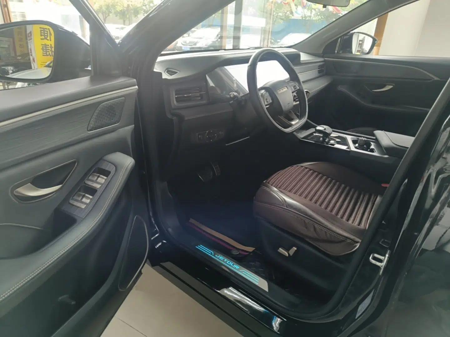 JETOUR X90 PLUS 2024 1.6TD DCT Villa 5-Seater — миниатюра 19