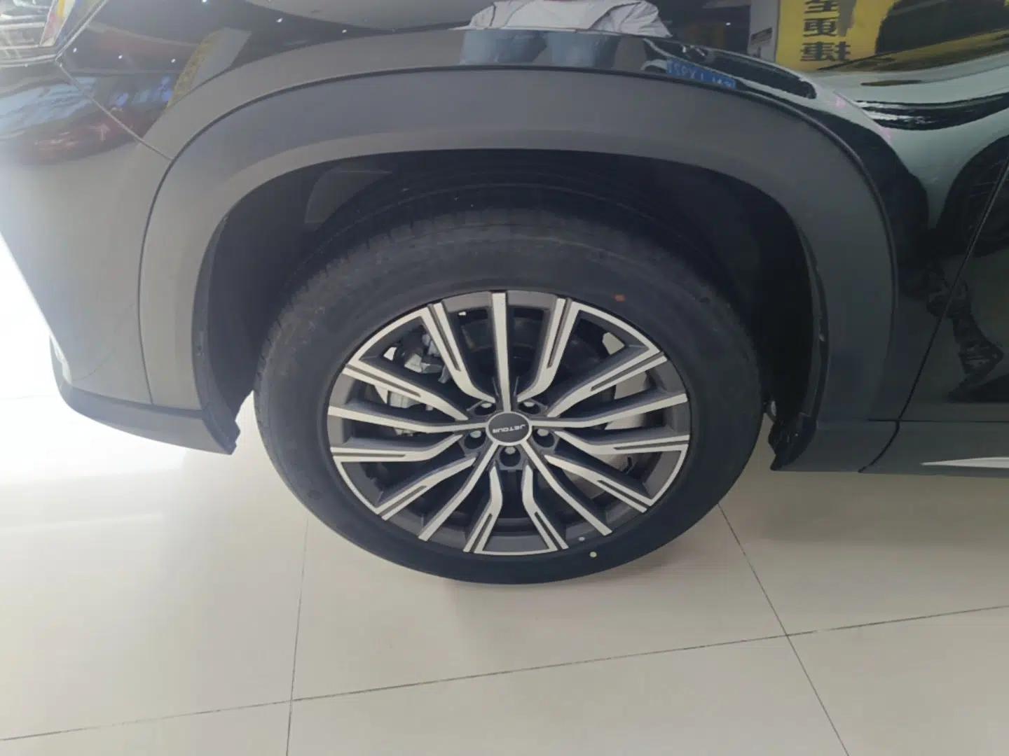 JETOUR X90 PLUS 2024 1.6TD DCT Villa 5-Seater — миниатюра 8