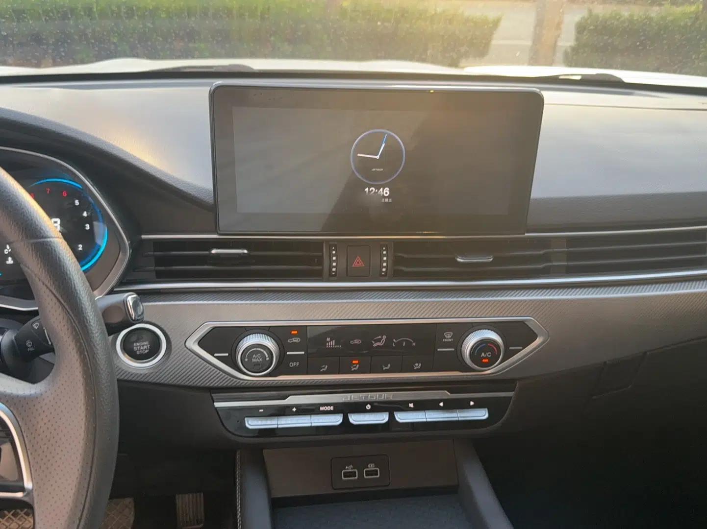 JETOUR X70S 2022 1.5T Manual Fanghua Edition 5 Seats — миниатюра 14