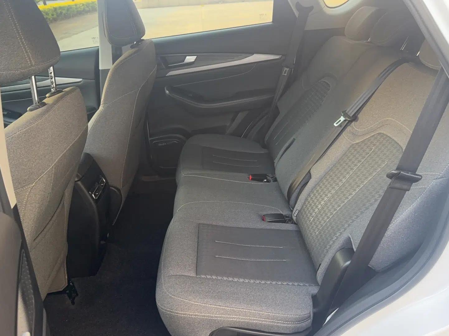 JETOUR X70S 2022 1.5T Manual Fanghua Edition 5 Seats — миниатюра 18