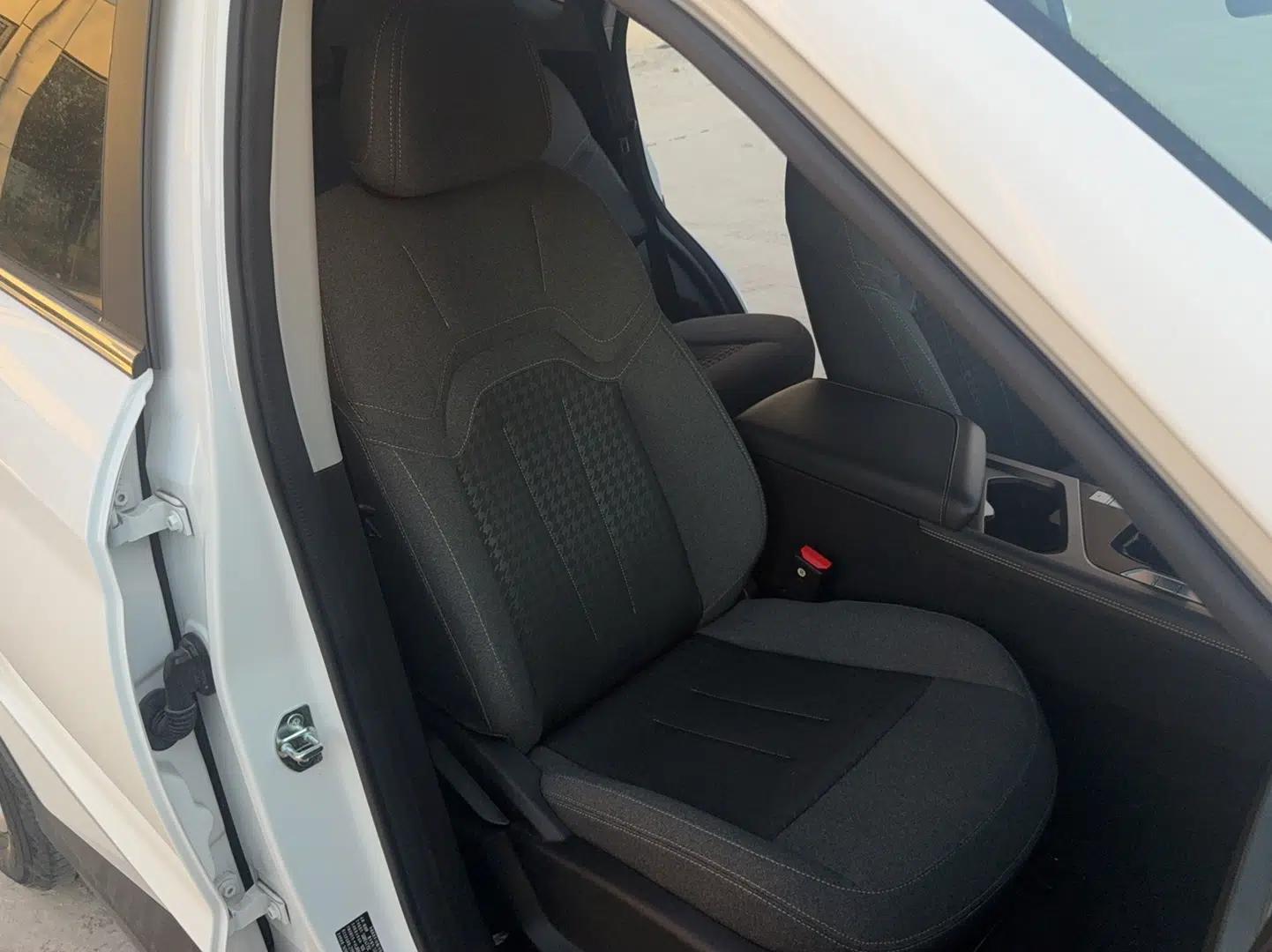 JETOUR X70S 2022 1.5T Manual Fanghua Edition 5 Seats — миниатюра 9