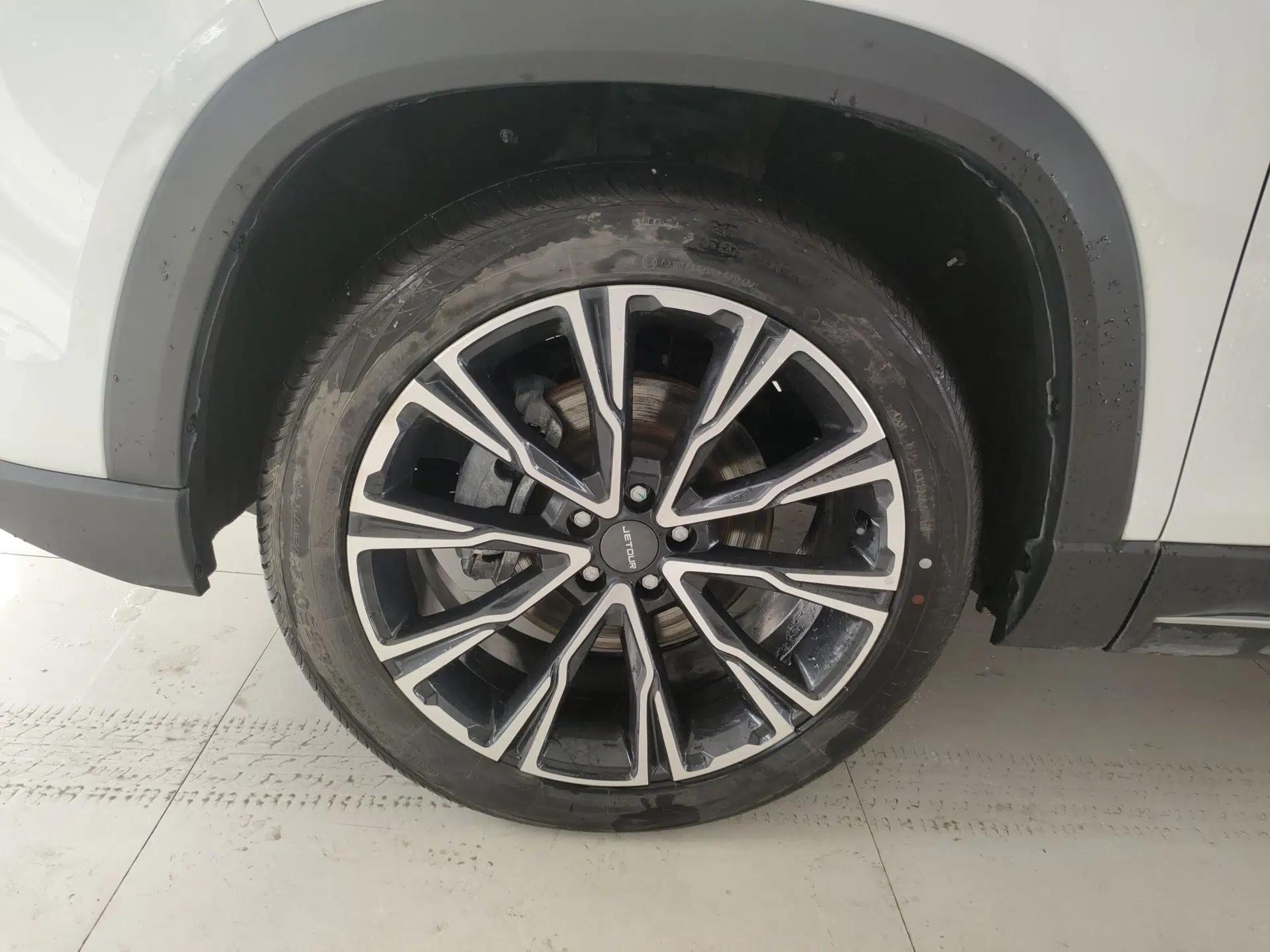 JETOUR X90 PRO 2024 2.0T DCT Prestige 7-Seater — миниатюра 9