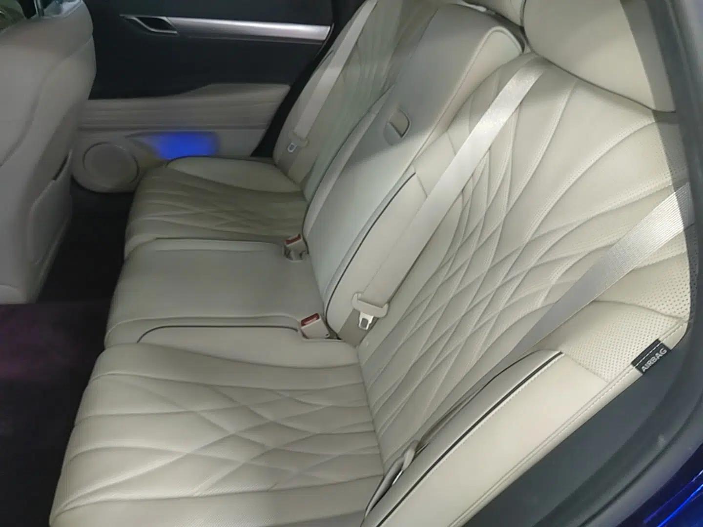 Genesis G80 2023 2.5T Rear-Drive Luxury Edition — миниатюра 20