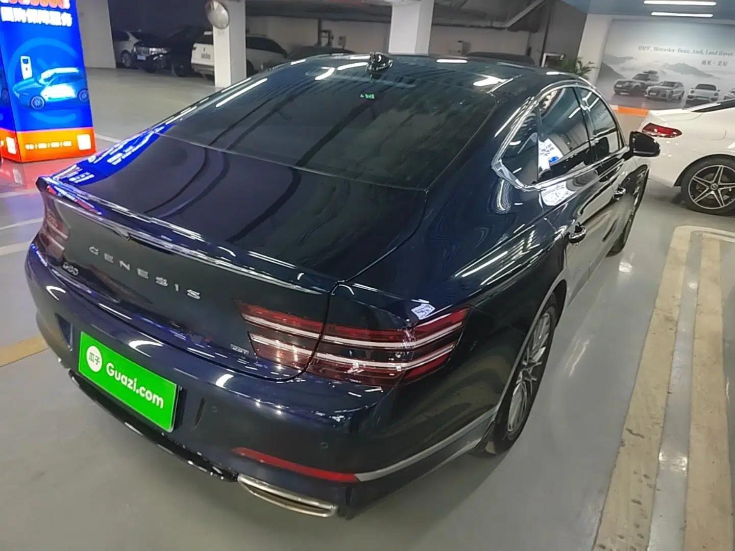 Genesis G80 2023 2.5T Rear-Drive Luxury Edition — миниатюра 6