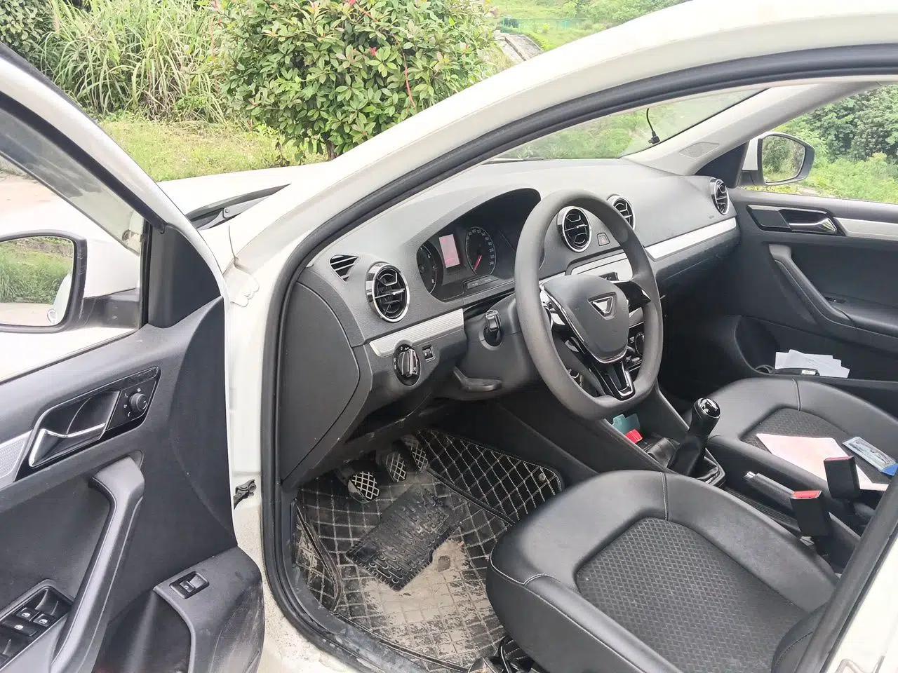 Jetta VA3 2021 1.5L Manual Enjoyment Edition — миниатюра 17