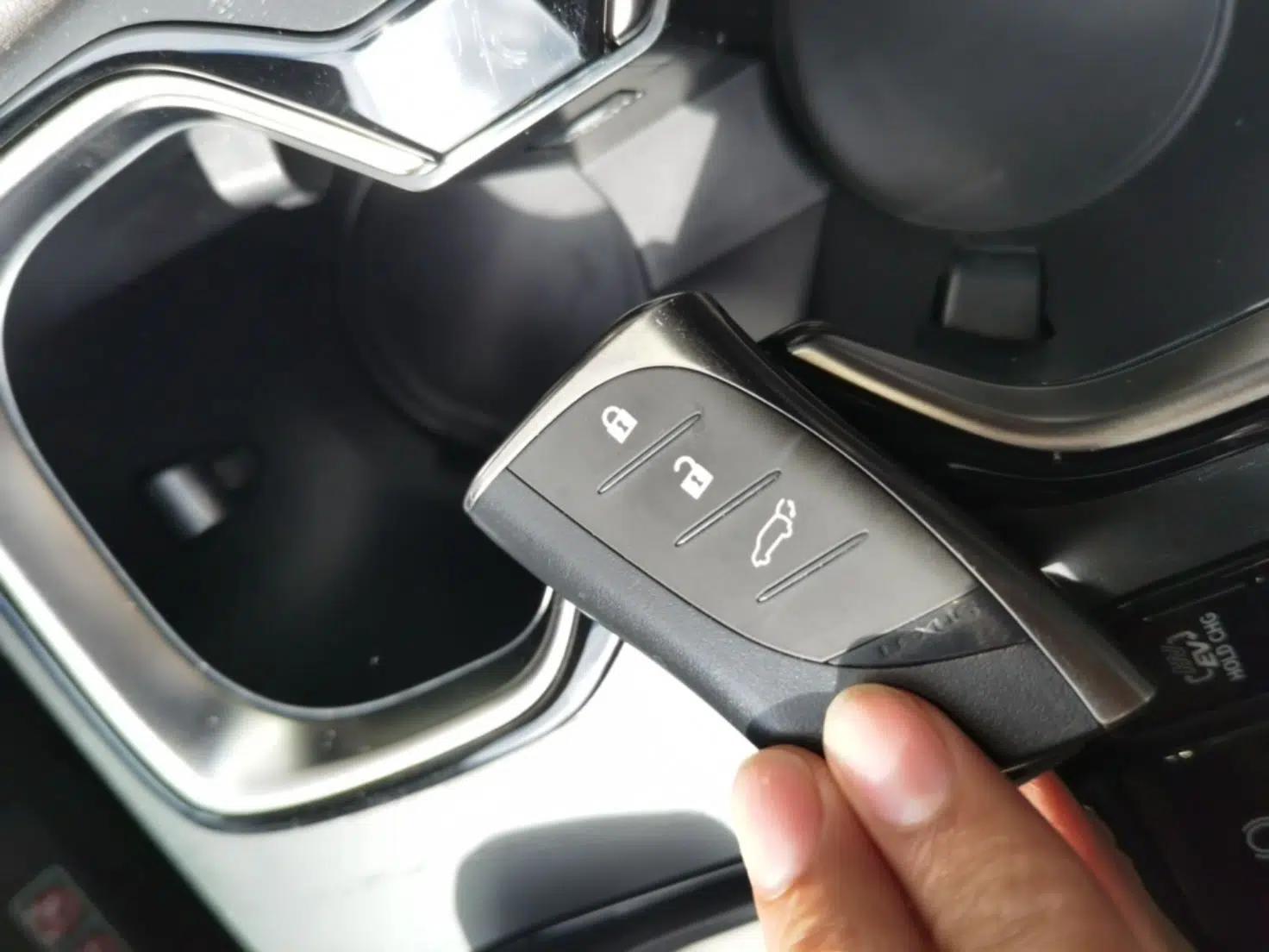 Lexus RX New Energy 2023 450h+ Four-Wheel Drive Enjoyment Edition — миниатюра 12