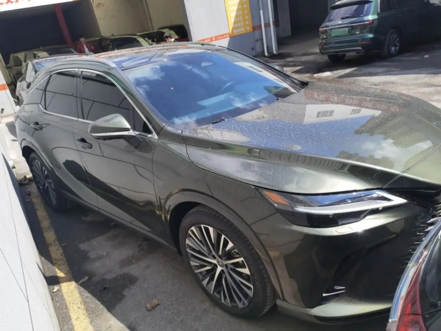 Lexus RX New Energy 2023 450h+ Four-Wheel Drive Enjoyment Edition — миниатюра 3