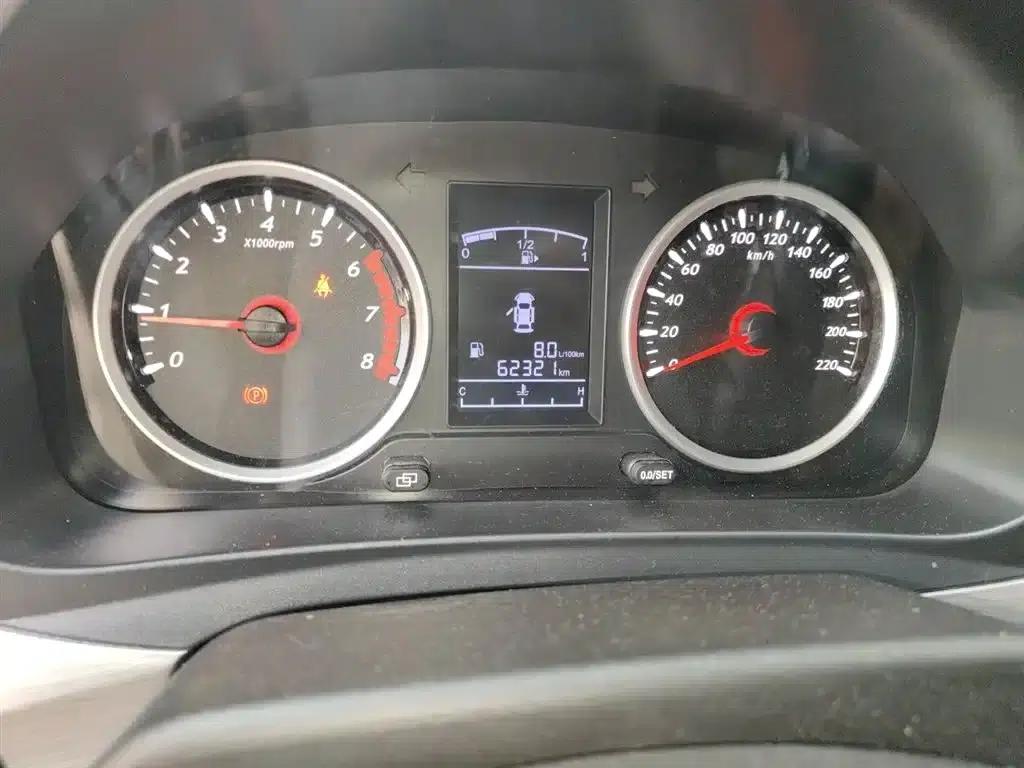 Fengxing SX6 2018 1.6L Manual Deluxe Edition — миниатюра 8