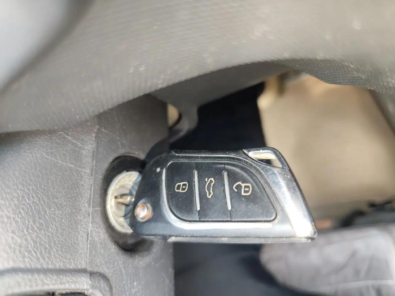 Suzuki Wagon R X5 2013 Revised Version 1.4L VVT Cruise Edition — миниатюра 9