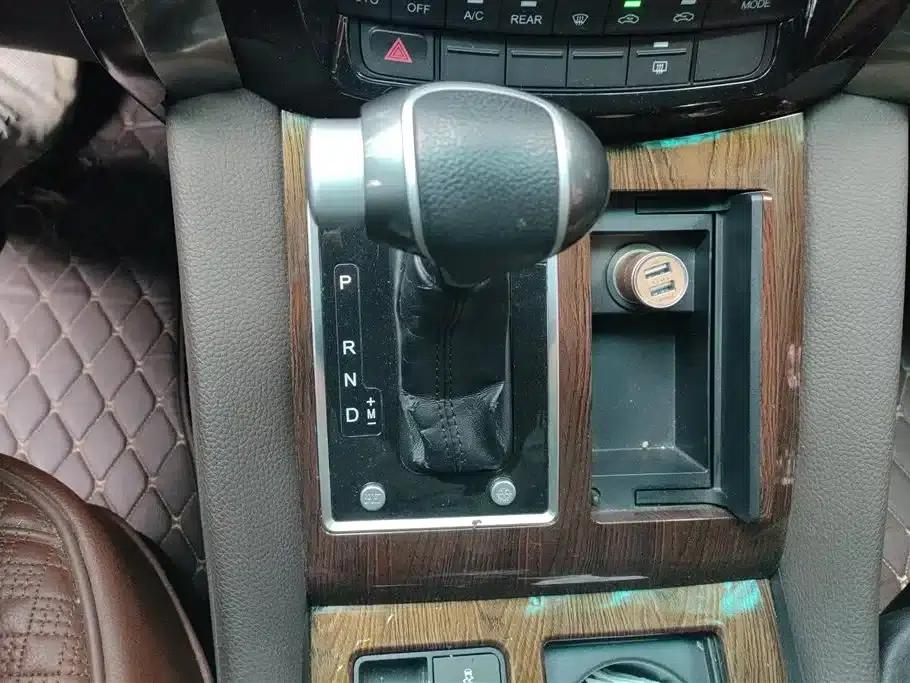 Fengxing CM7 2018 Facelift 2.0T Automatic Premium Edition — миниатюра 16