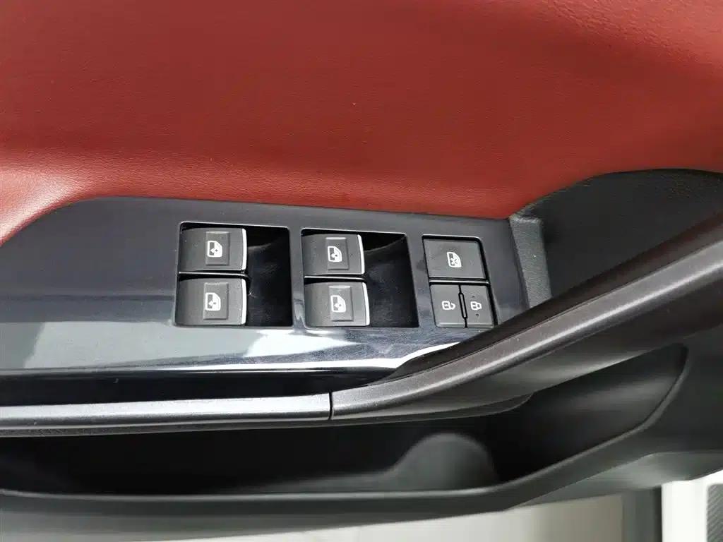 Fengxing T5L 2020 1.5T Automatic Luxury 7-seater National VI Emission Standard — миниатюра 9