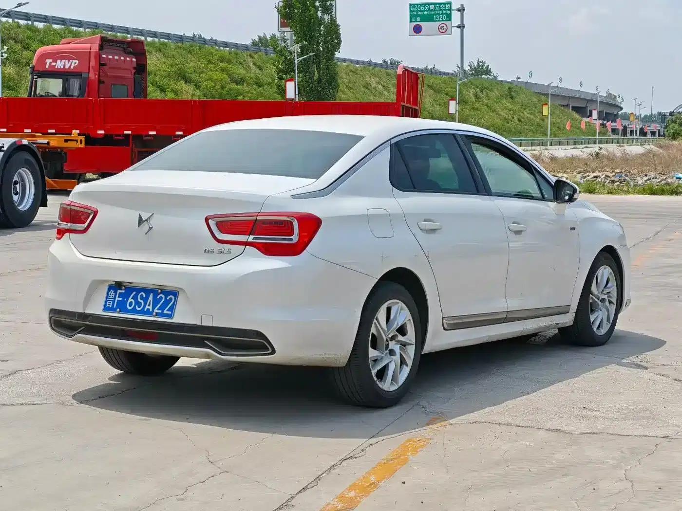 DS 5LS 2016 1.6T Fashion Edition THP160 — миниатюра 4