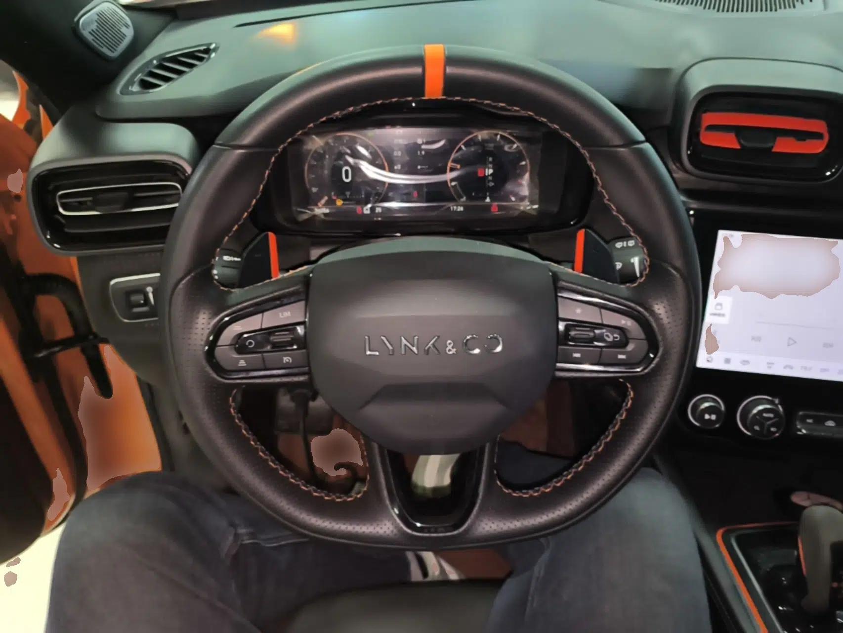 Lynk & Co 02 Hatchback 2021 2.0TD Halo — миниатюра 14