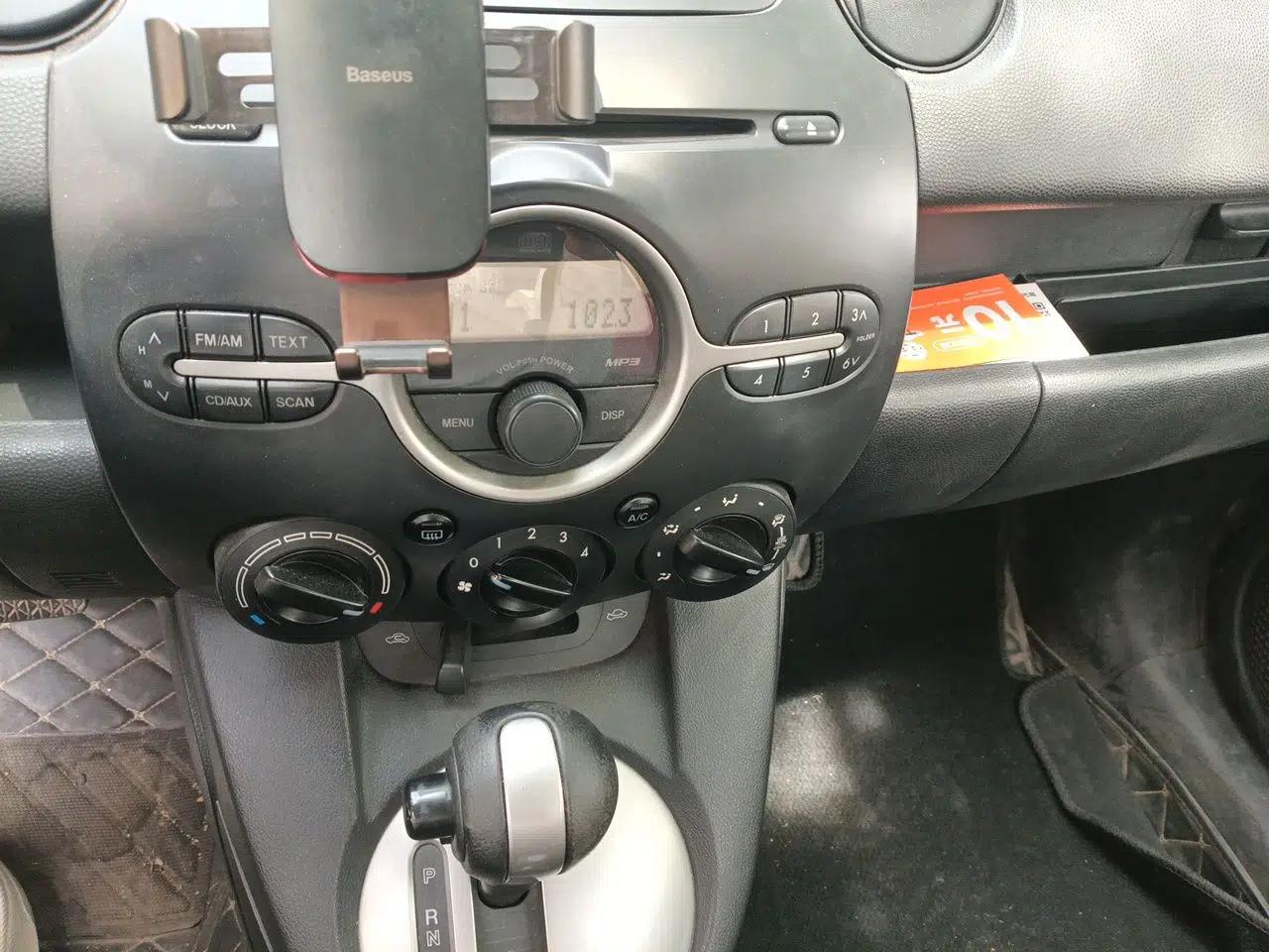 Mazda 2 2011 XuanDong 1.5L Automatic Value Edition — миниатюра 14