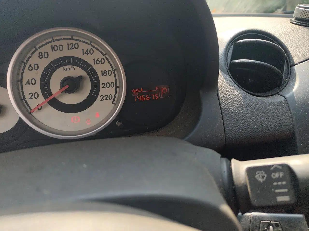 Mazda 2 2007 1.3L Automatic Standard Edition — миниатюра 13