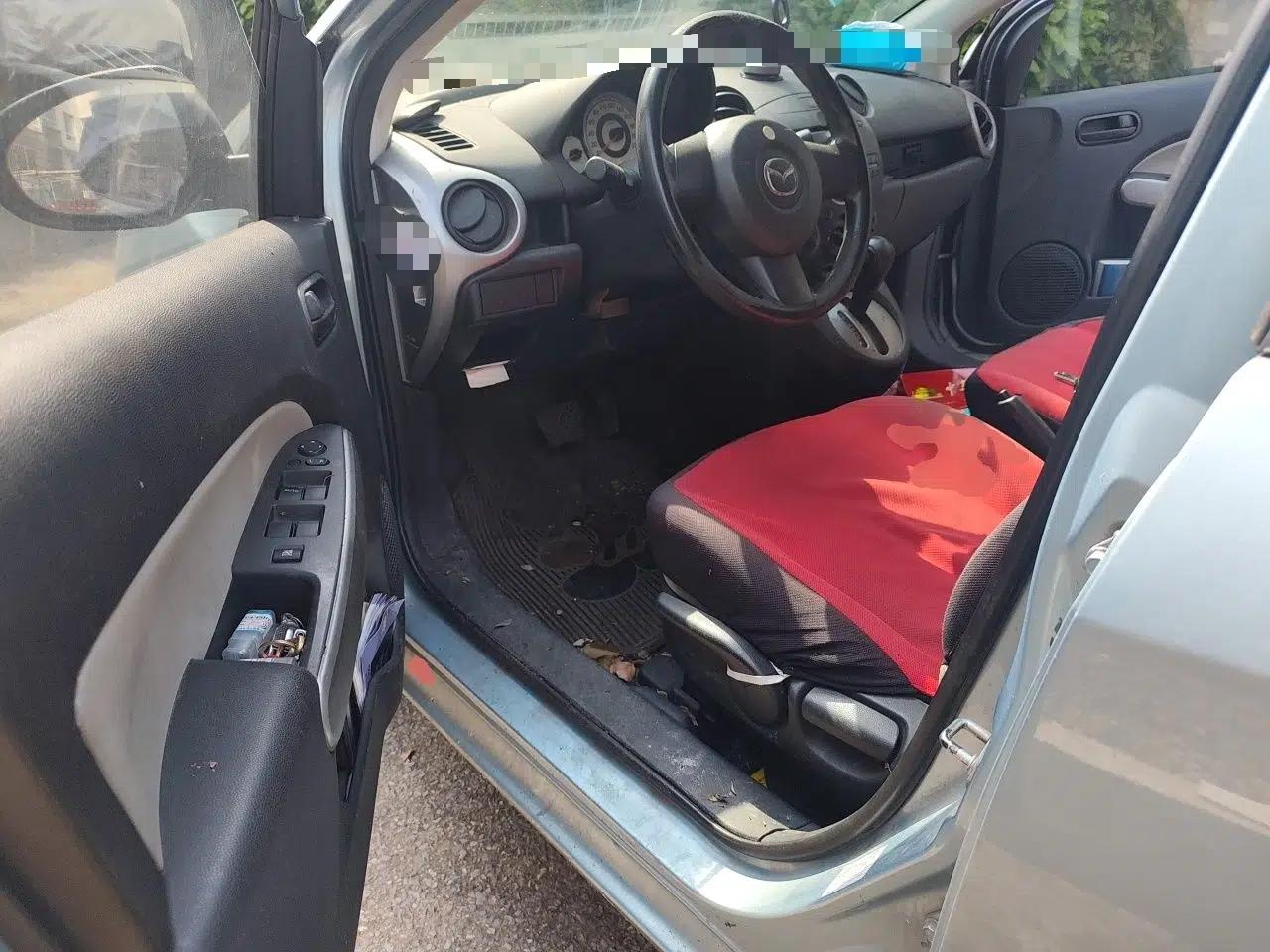 Mazda 2 2007 1.3L Automatic Standard Edition — миниатюра 17