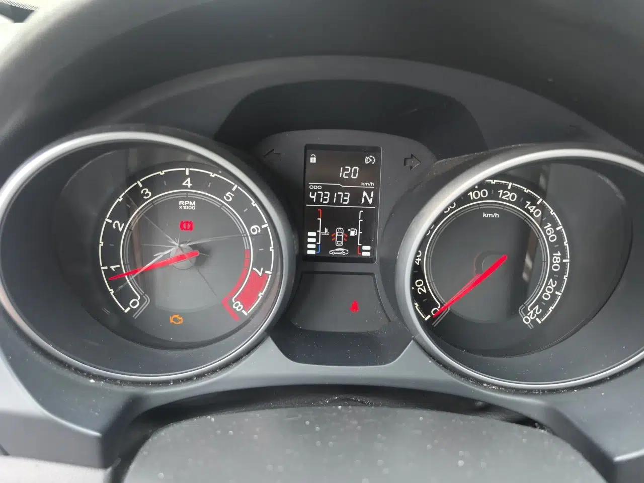 MG GT 2016 1.5T Automatic Value-Added Luxury Edition — миниатюра 12