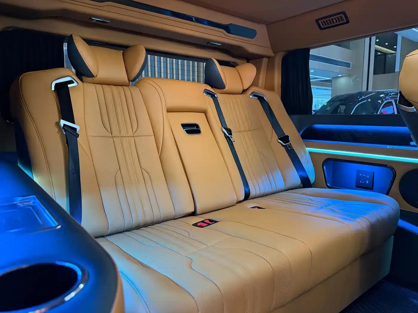 2025 HIACE 3.5L Automatic — миниатюра 9