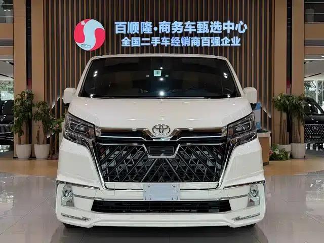 2025 HIACE 3.5L Automatic