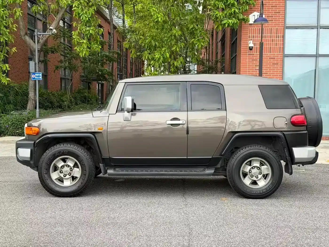 2007 FJ Cruiser 4.0L — миниатюра 4