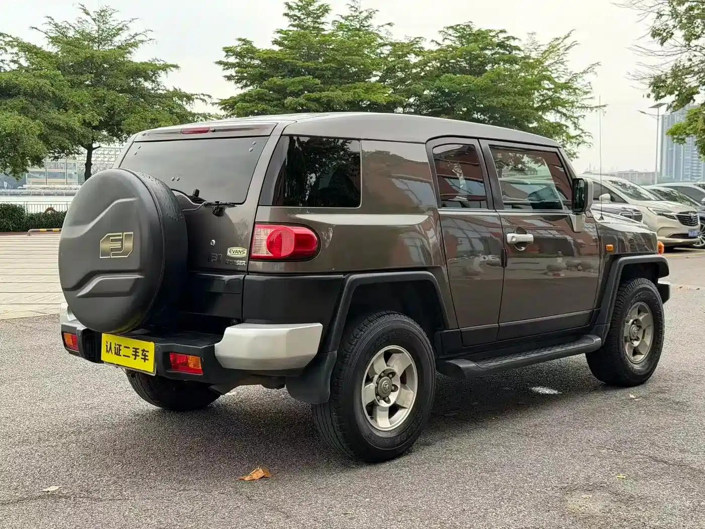 2007 FJ Cruiser 4.0L — миниатюра 7