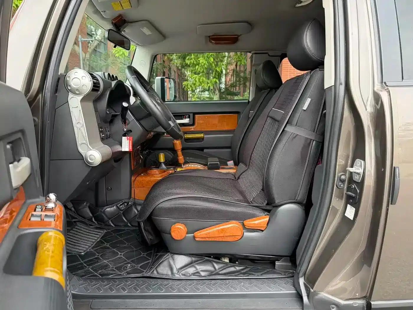 2007 FJ Cruiser 4.0L — миниатюра 9