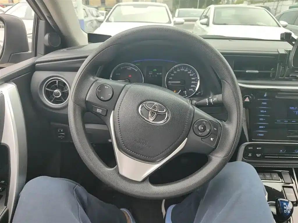 Corolla Hybrid E+ 2020 1.8L E-CVT Comfort Edition — миниатюра 11