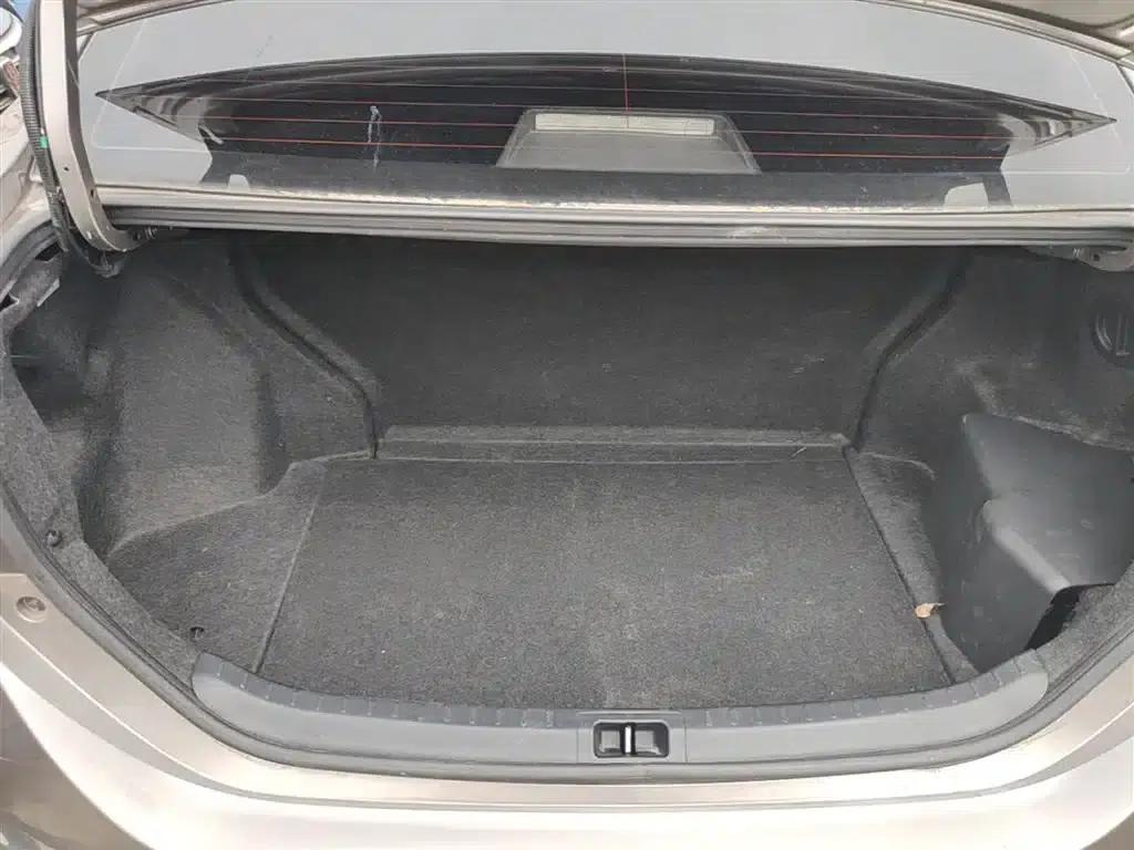 Corolla Hybrid E+ 2020 1.8L E-CVT Comfort Edition — миниатюра 19