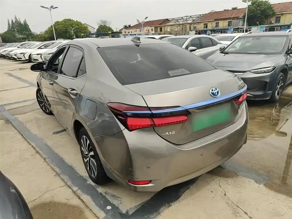 Corolla Hybrid E+ 2020 1.8L E-CVT Comfort Edition — миниатюра 5