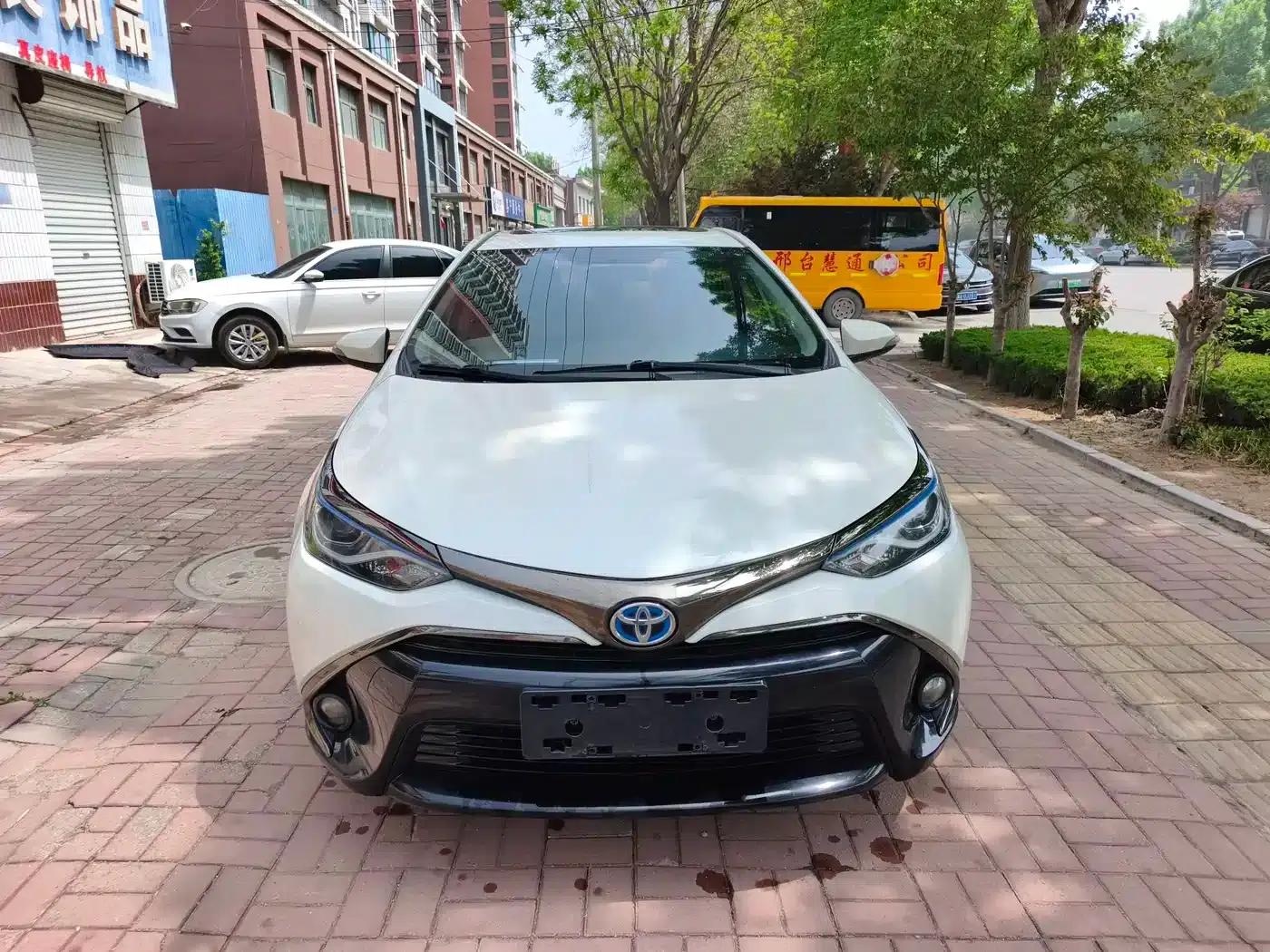 Levin Hybrid E+ 2019 1.8PH GS E-CVT Elite Sunroof Edition — миниатюра 2