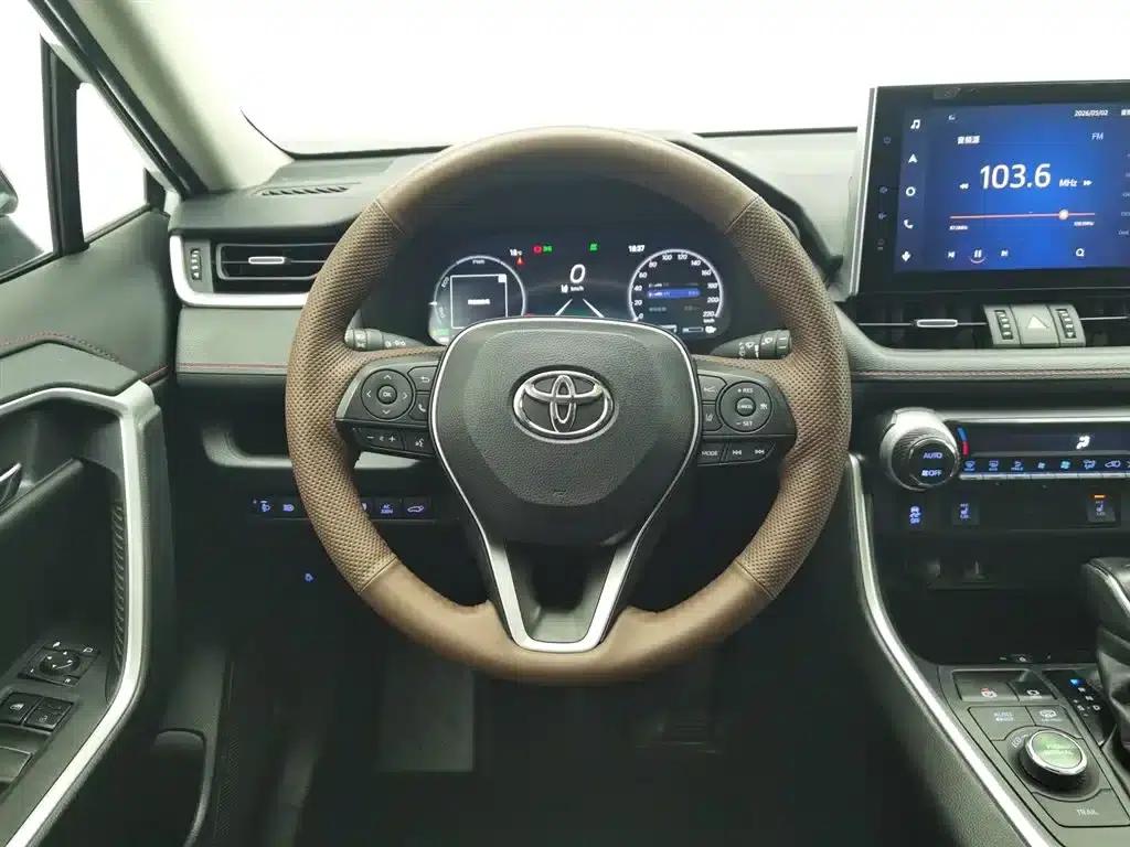 RAV4 Hybrid E+ 2021 2.5L AWD Flagship Pro — миниатюра 11