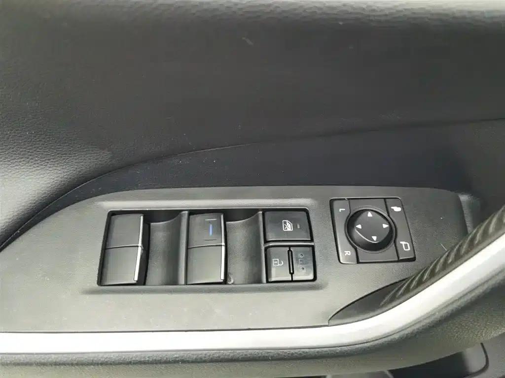 RAV4 Hybrid E+ 2021 2.5L AWD Flagship Pro — миниатюра 9