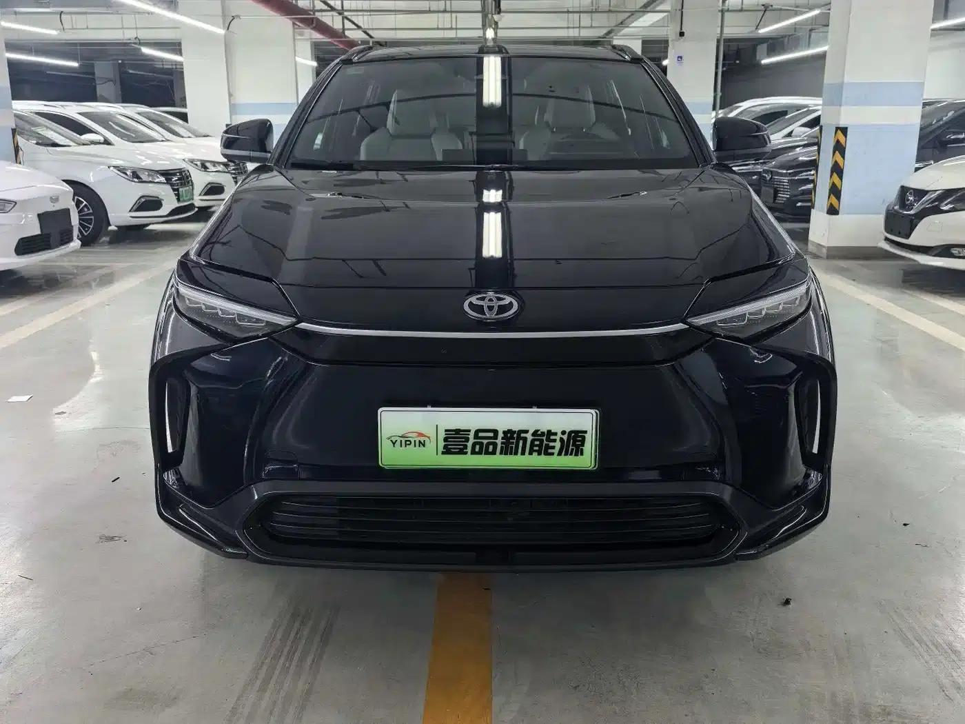 FAW Toyota bZ4X 2022 All-Wheel Drive High-Performance Premium Edition — миниатюра 2