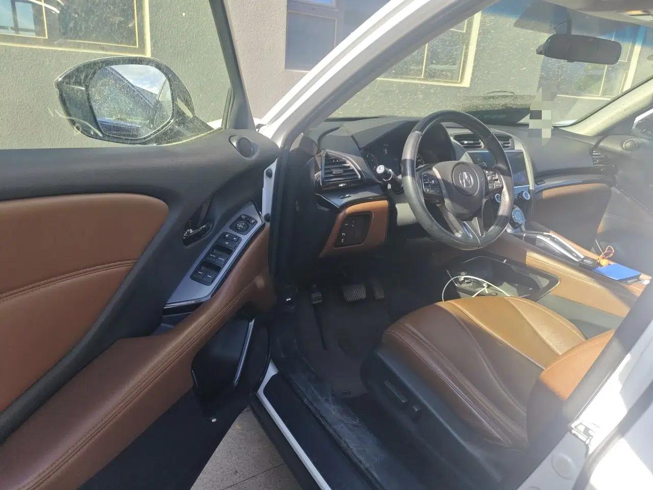 Acura CDX 2016 1.5T Two-Wheel Drive Enjoyment Edition — миниатюра 17