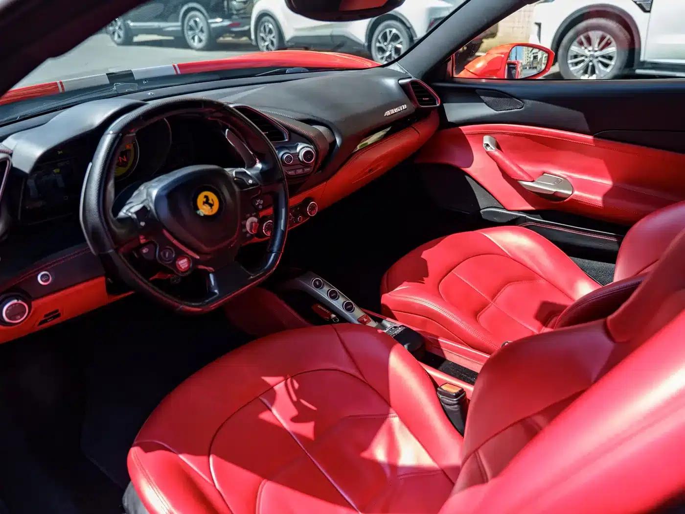2015 Ferrari 488 GTB — миниатюра 11