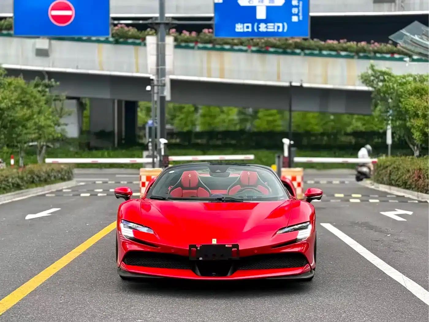 SF90 2021 3.9T V8 Spider — миниатюра 1