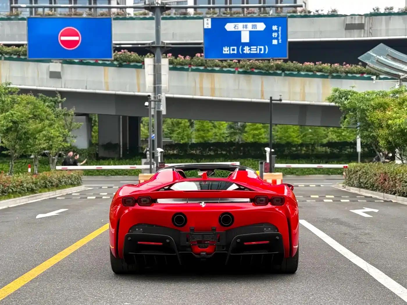 SF90 2021 3.9T V8 Spider — миниатюра 8