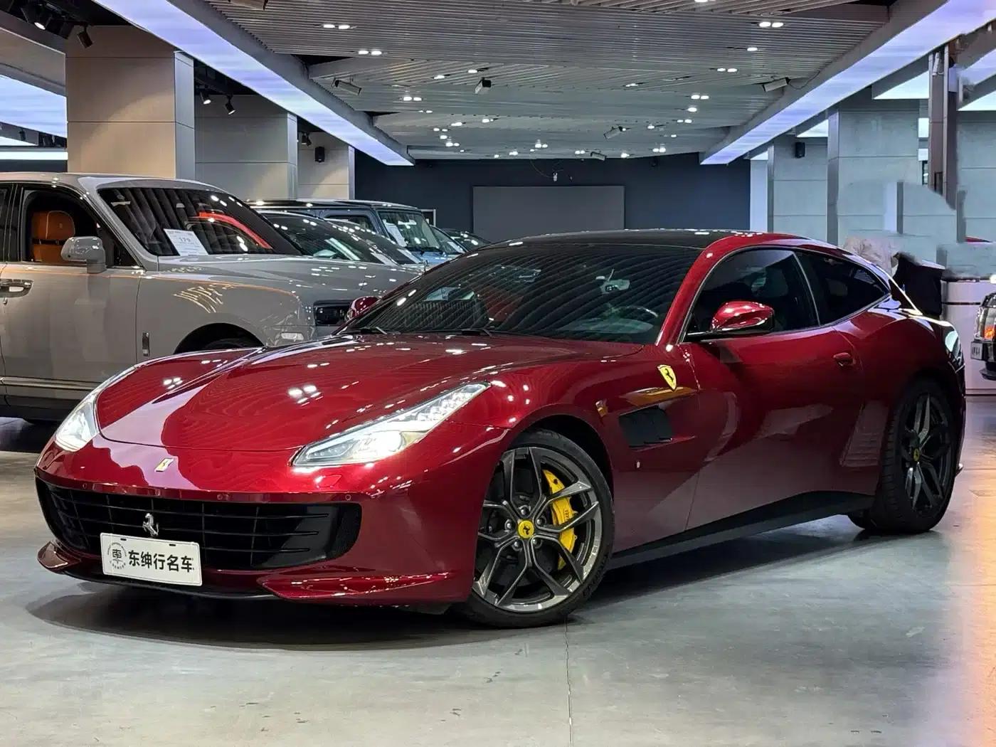 2017 GTC4Lusso 3.9T V8 — миниатюра 1