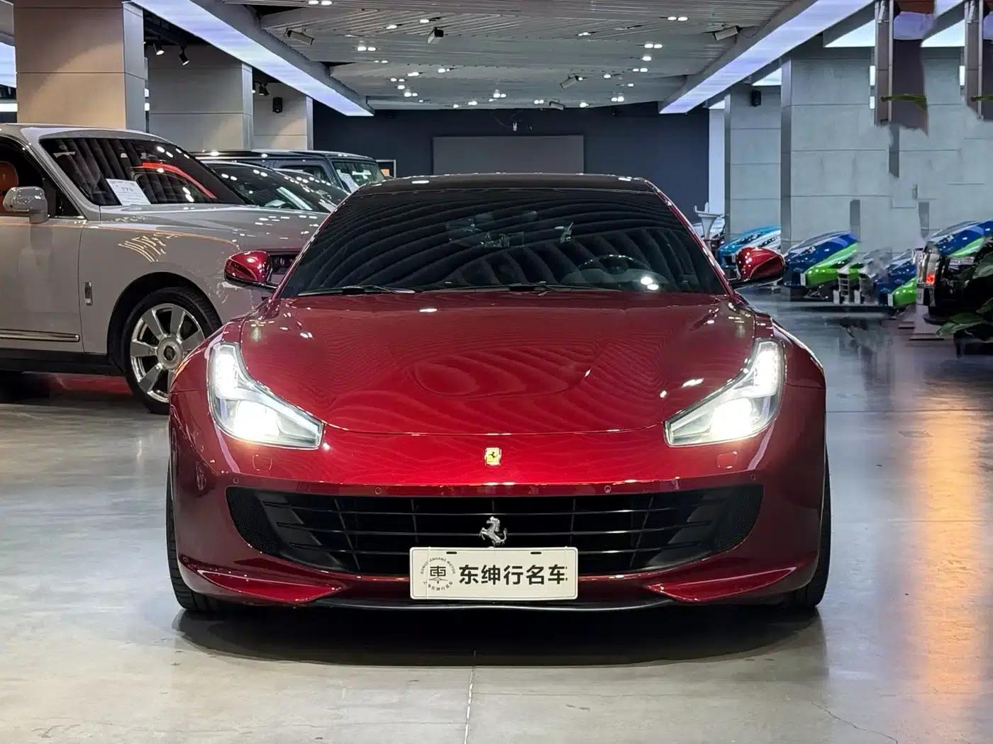 2017 GTC4Lusso 3.9T V8 — миниатюра 2