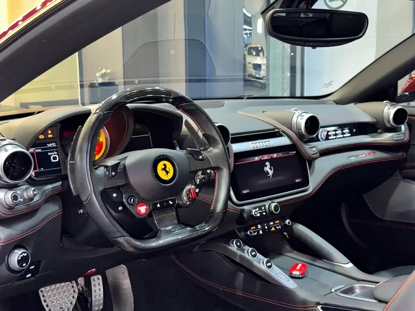 2017 GTC4Lusso 3.9T V8 — миниатюра 11