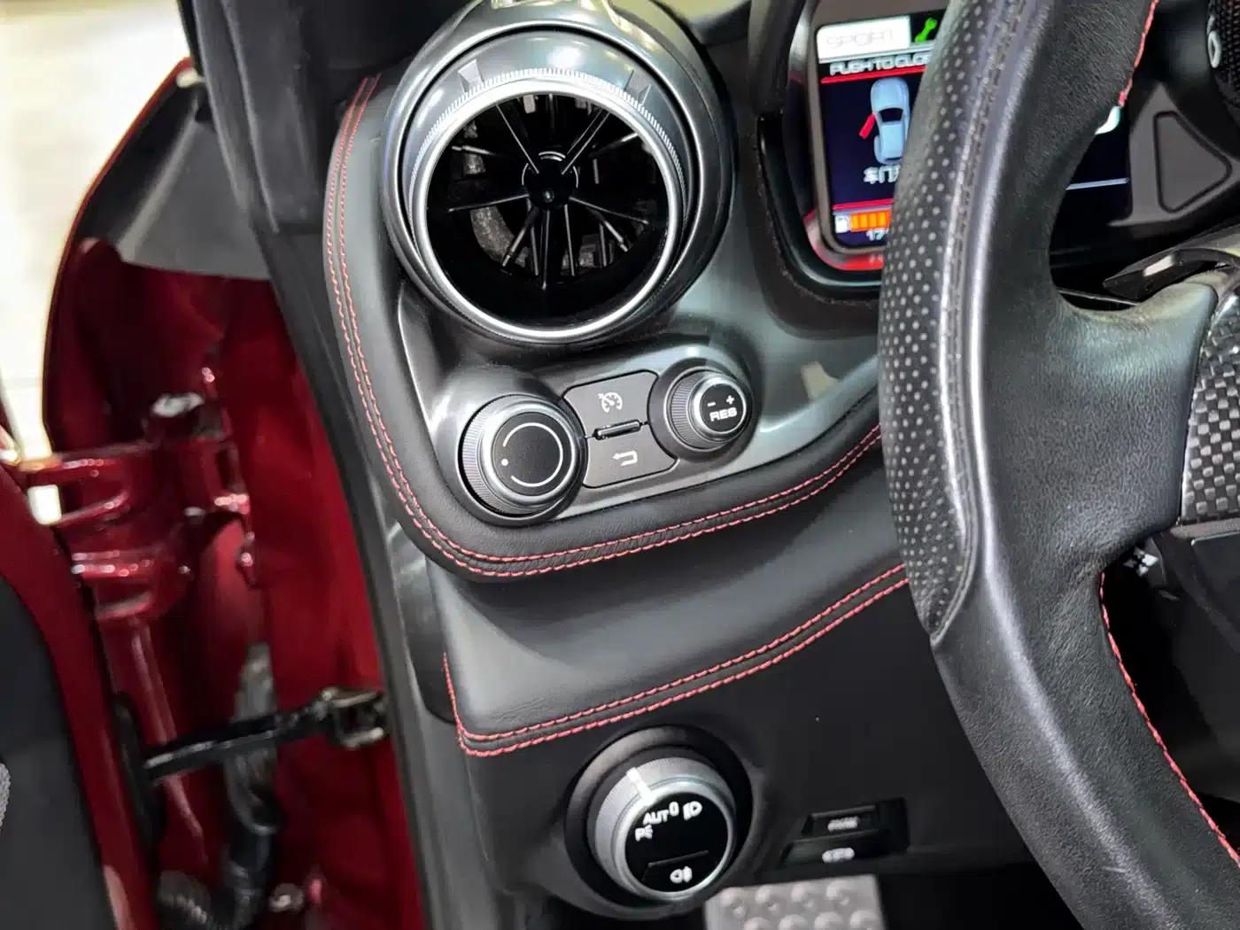 2017 GTC4Lusso 3.9T V8 — миниатюра 19