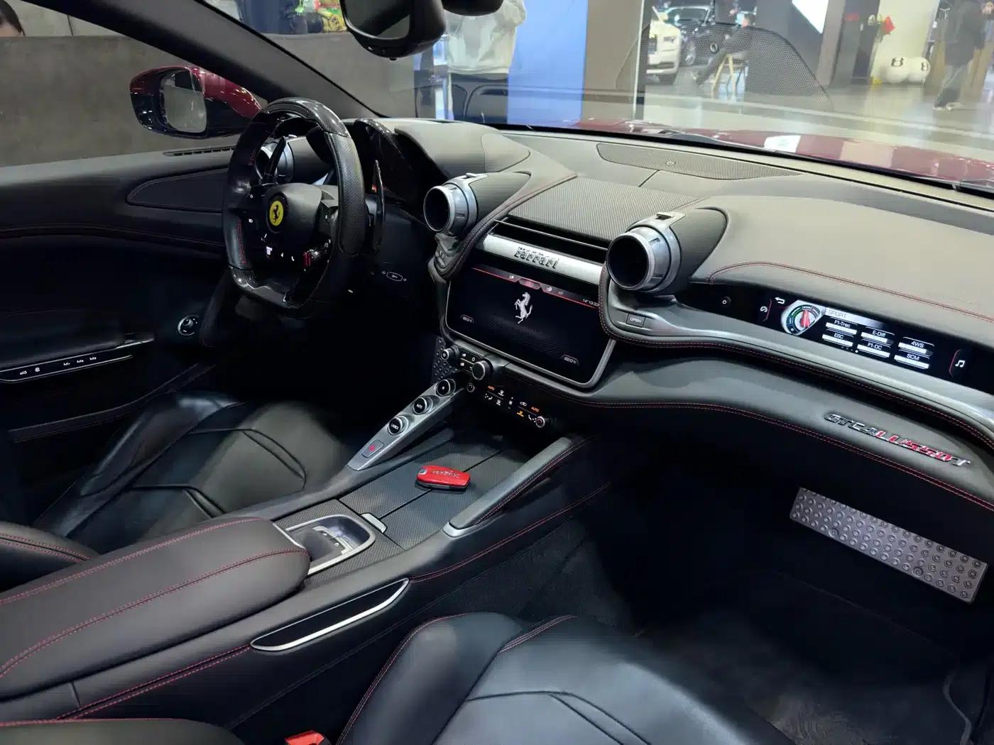 2017 GTC4Lusso 3.9T V8 — миниатюра 22